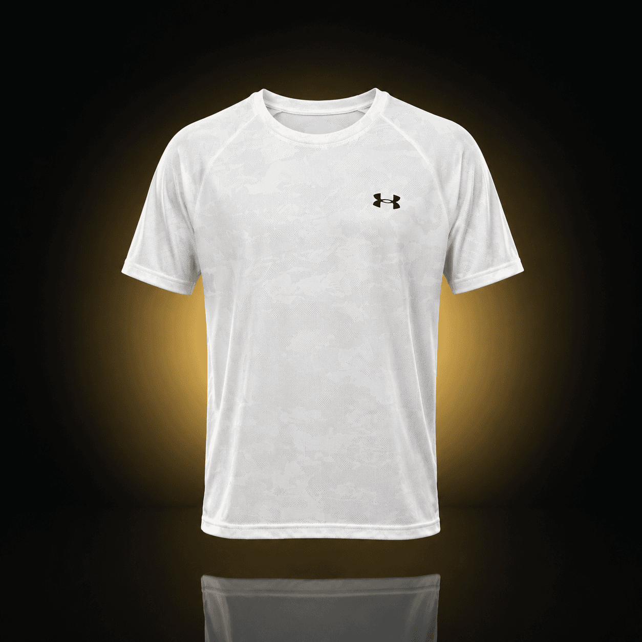 Camiseta Under Armour blanca con camuflaje tonal
