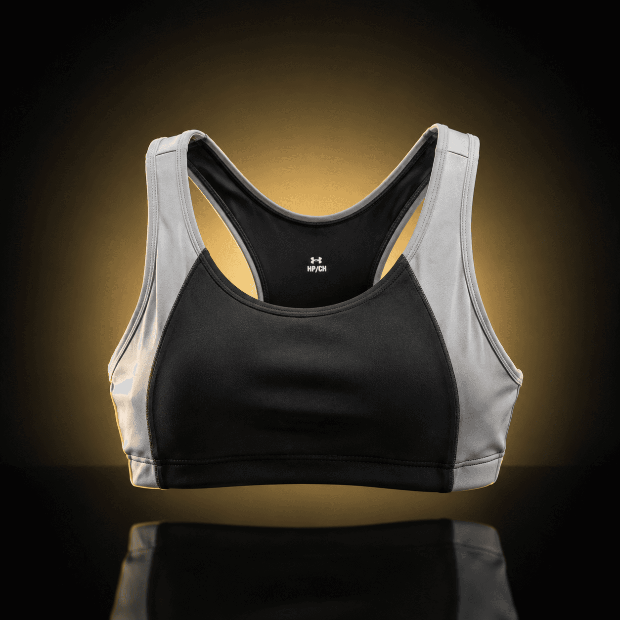 Top deportivo Under Armour negro