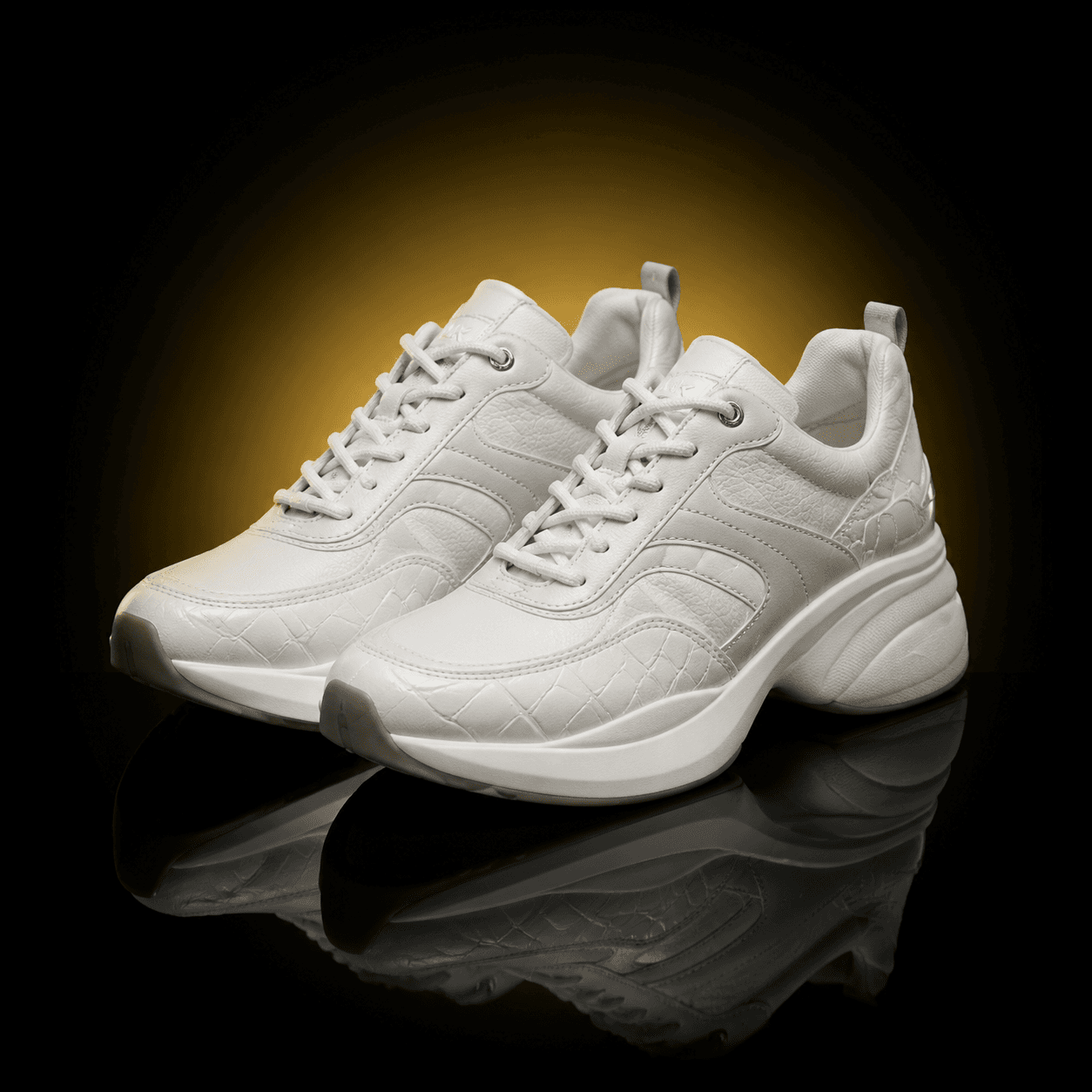 Zapatillas blancas sobre